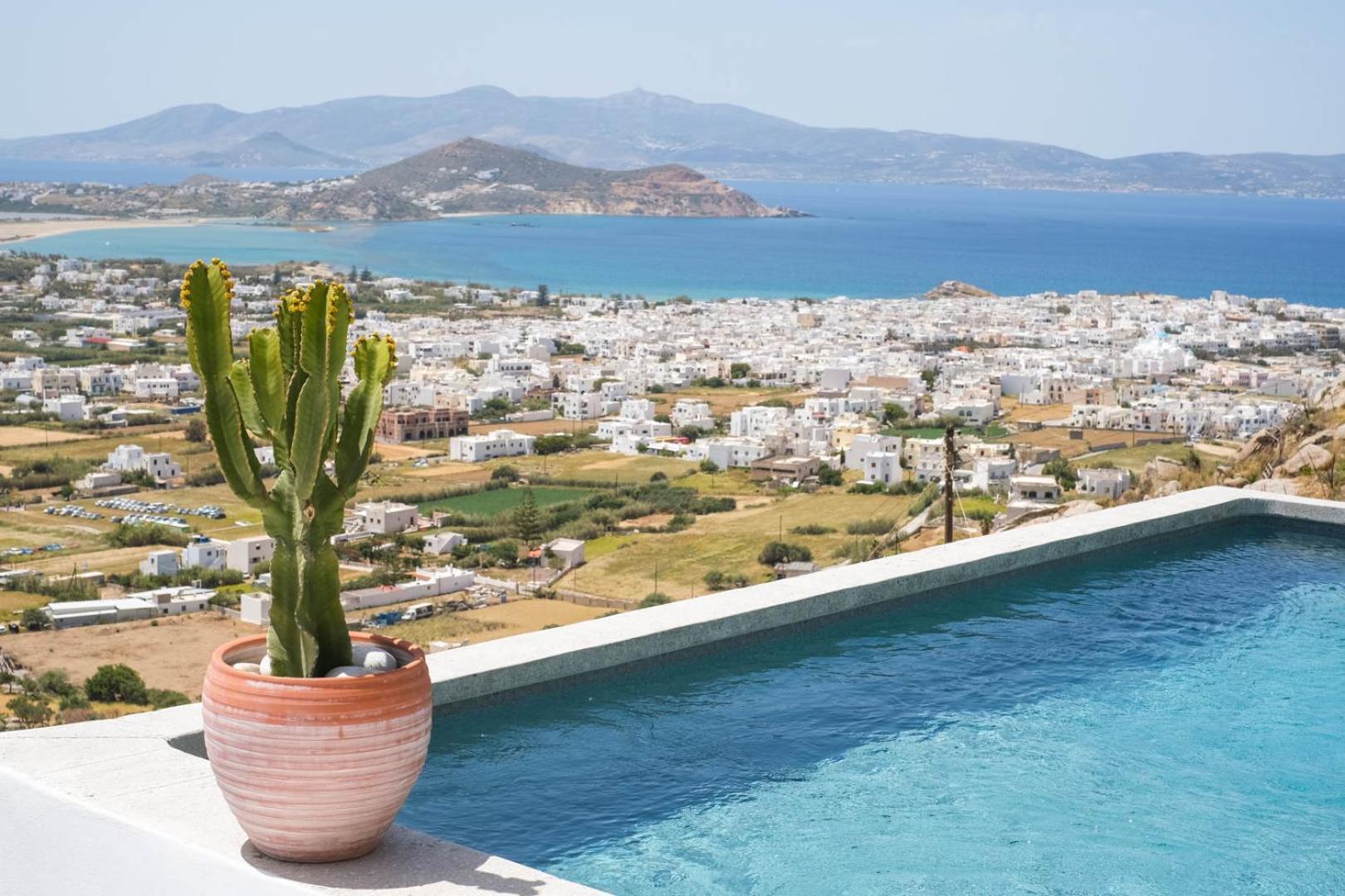 Eye Of Naxos 度假居 *
